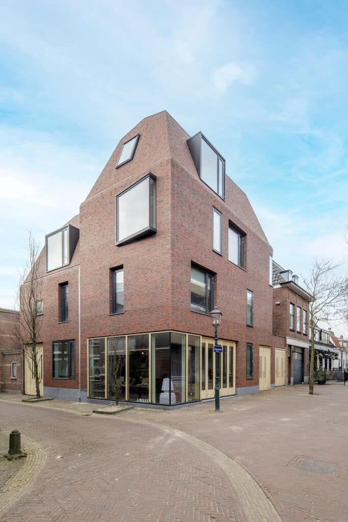 Een moderne blikvanger in een historische binnenstad 2