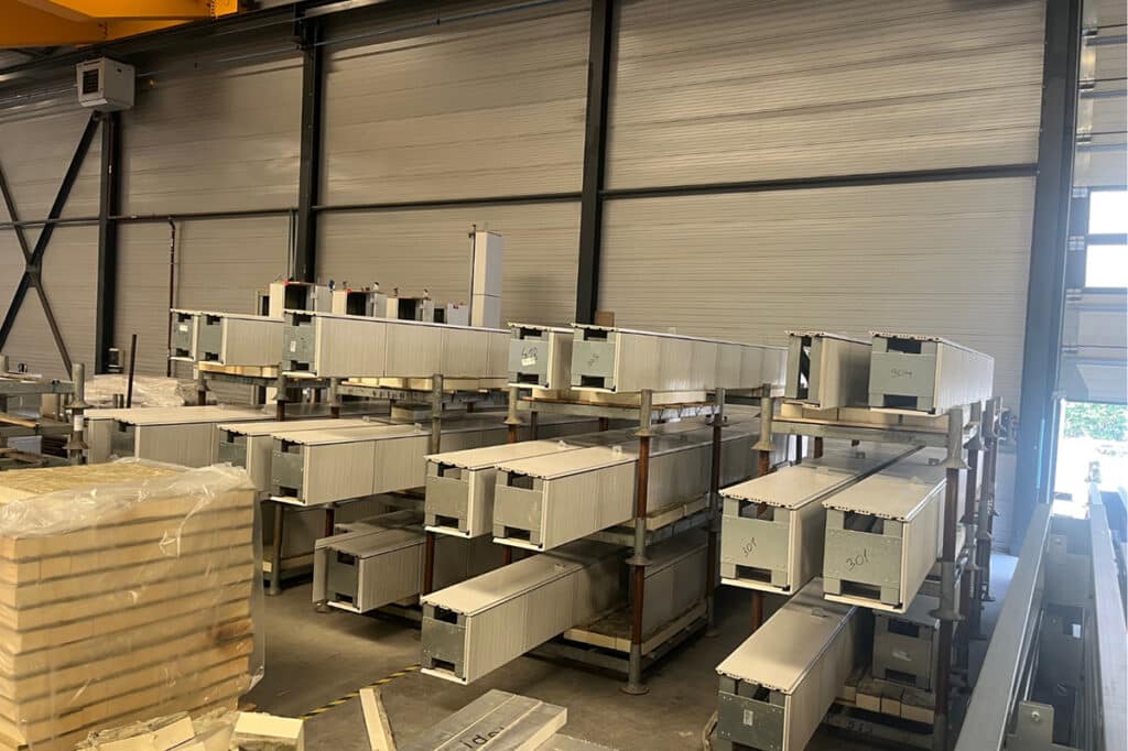 Project Weezenlanden in Zwolle: gevelbanden van staalframe met Buchtal-tegels 1