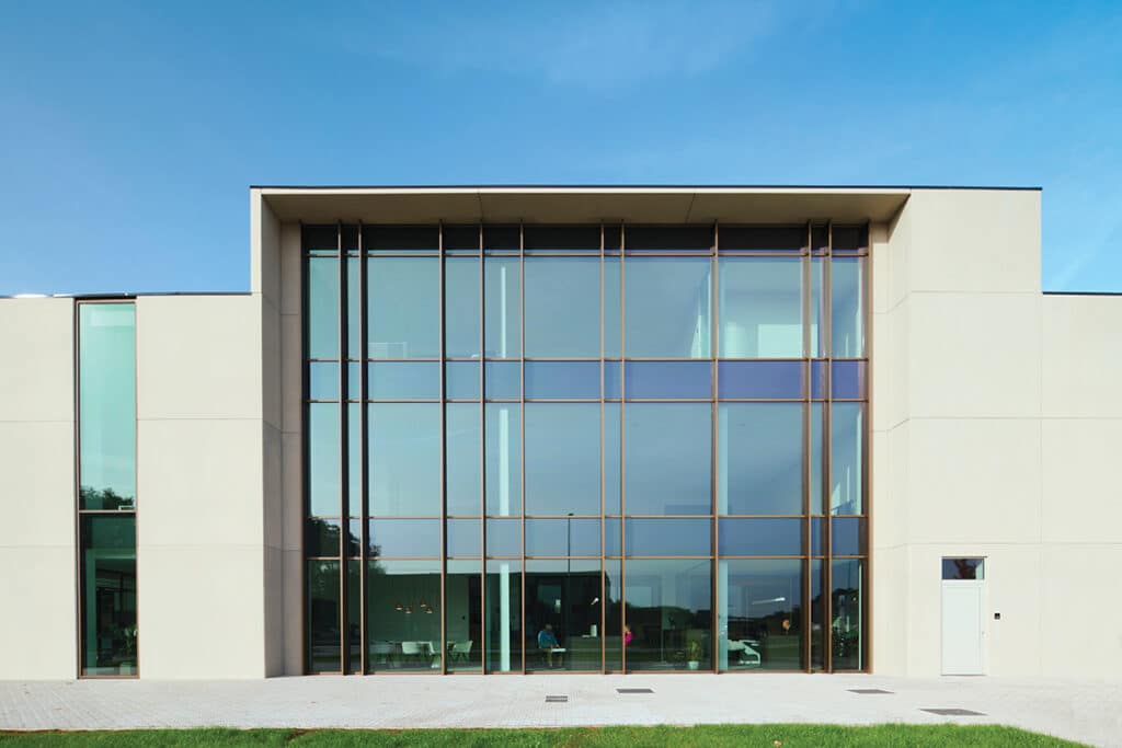 Vakmanschap in productie en montage van vliesgevels 1