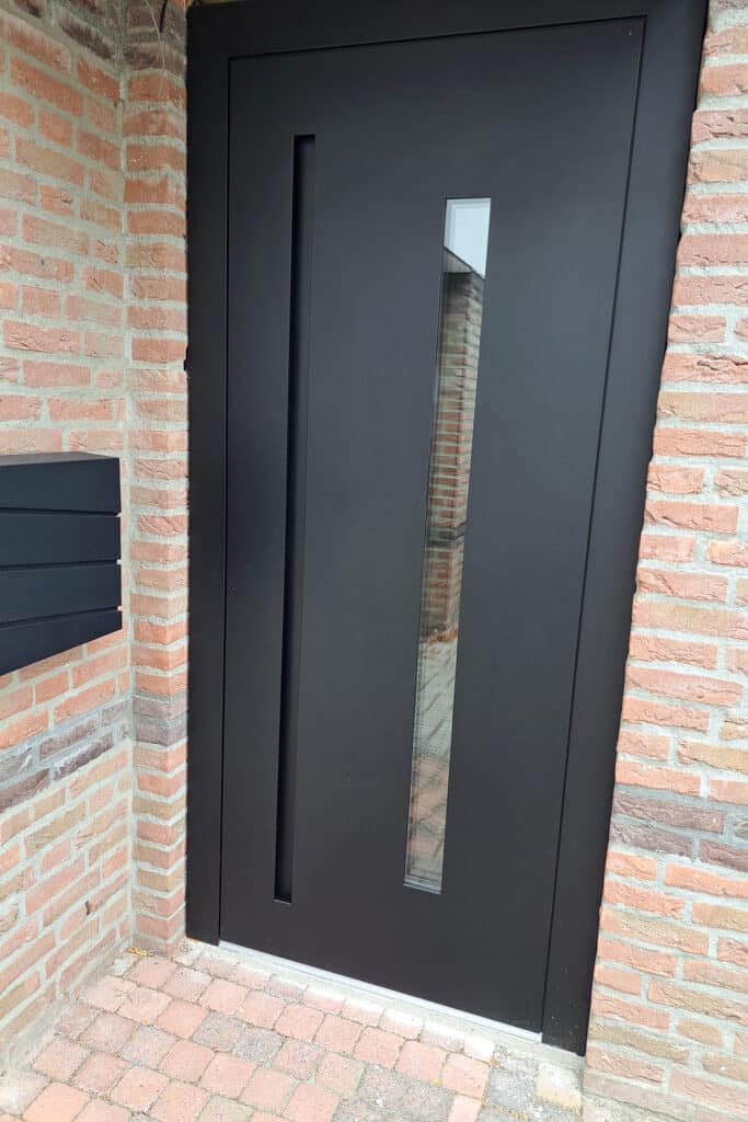 Mechanische innovatie beperkt kromtrekken bij opdekdeuren 3