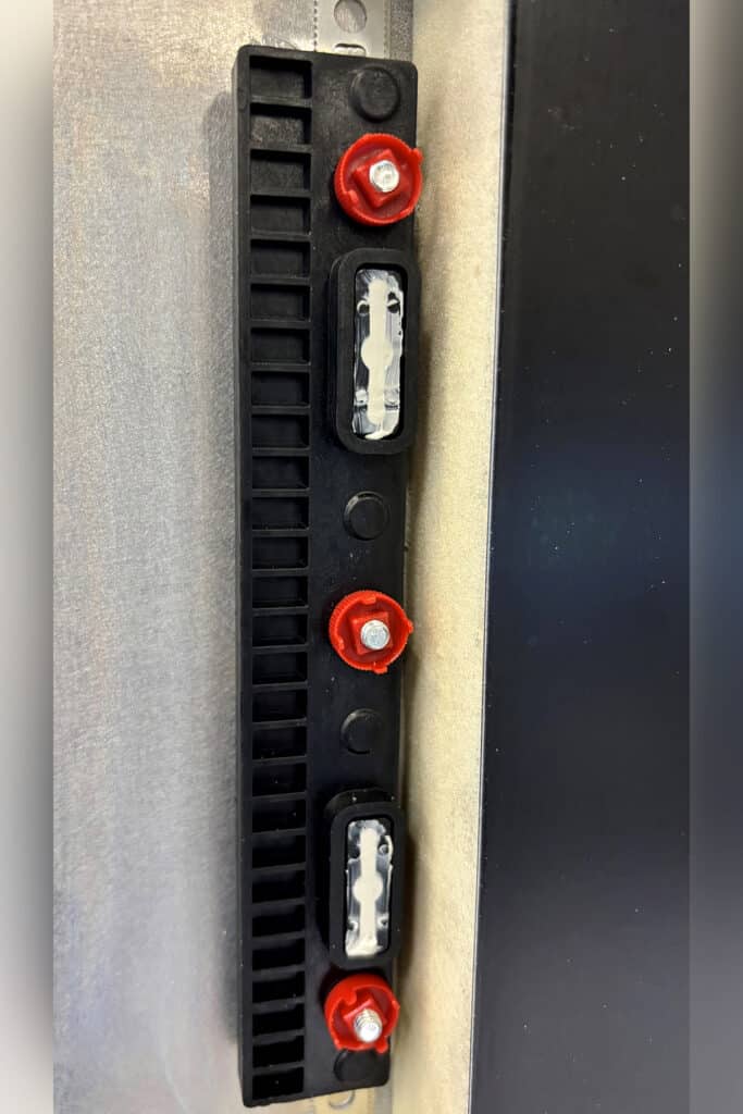 Mechanische innovatie beperkt kromtrekken bij opdekdeuren 2