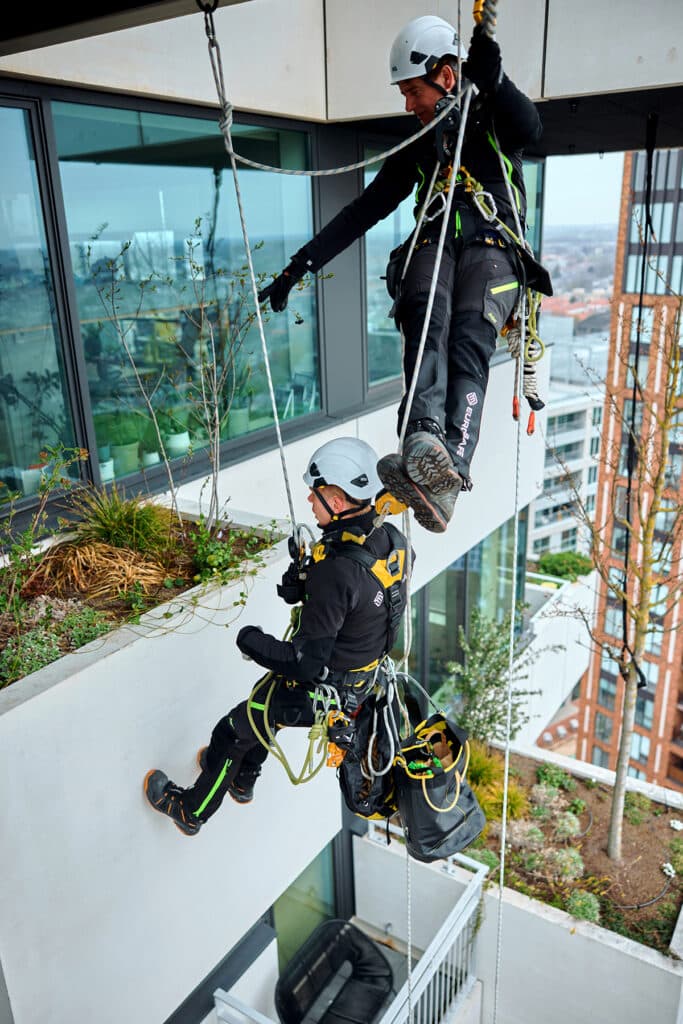 35% van arbeidsongevallen komt door vallen, en toch denken we: dat overkomt mij niet 2