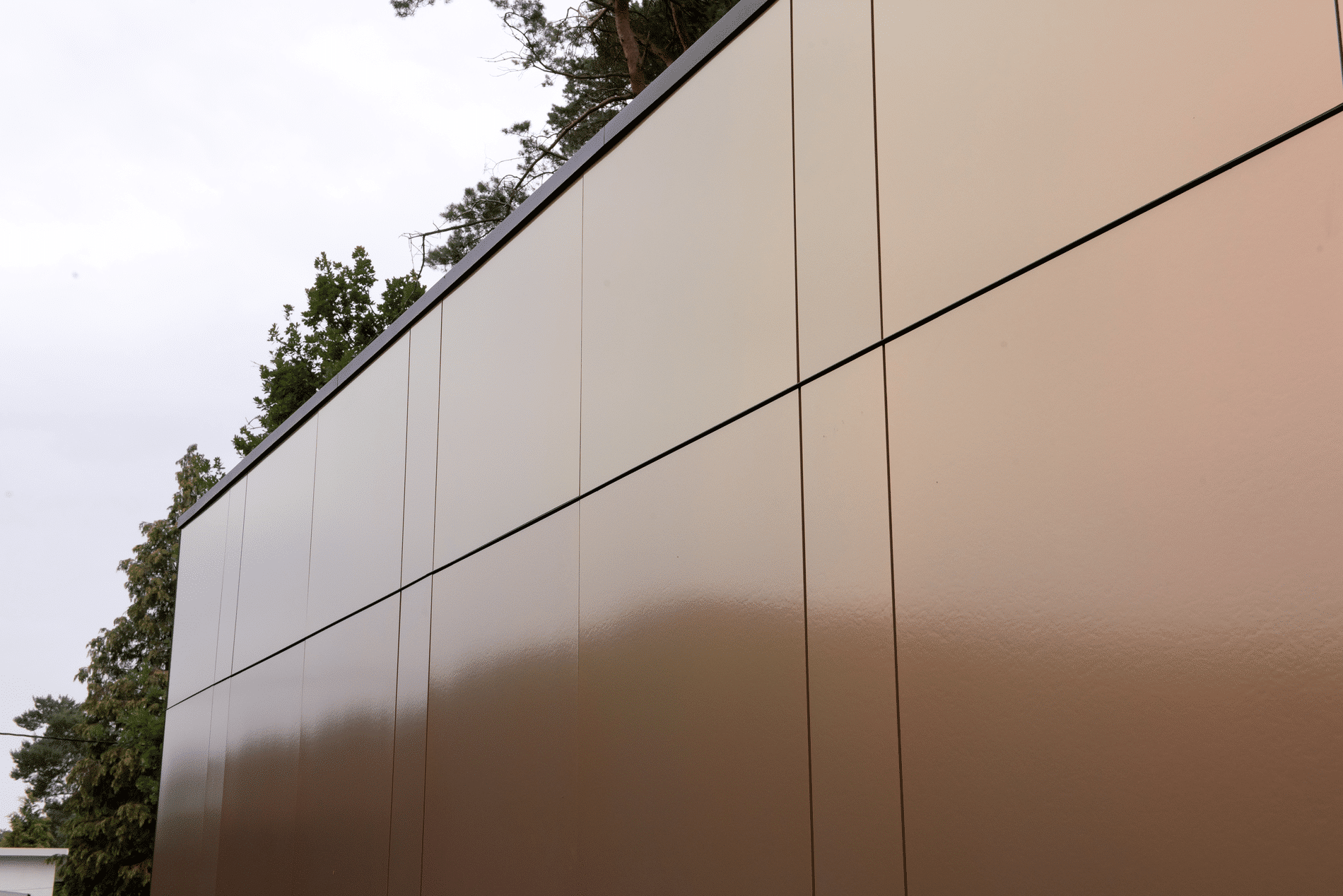 Een beproefd systeem voor gevelplaat- en steenstripverlijming. 1