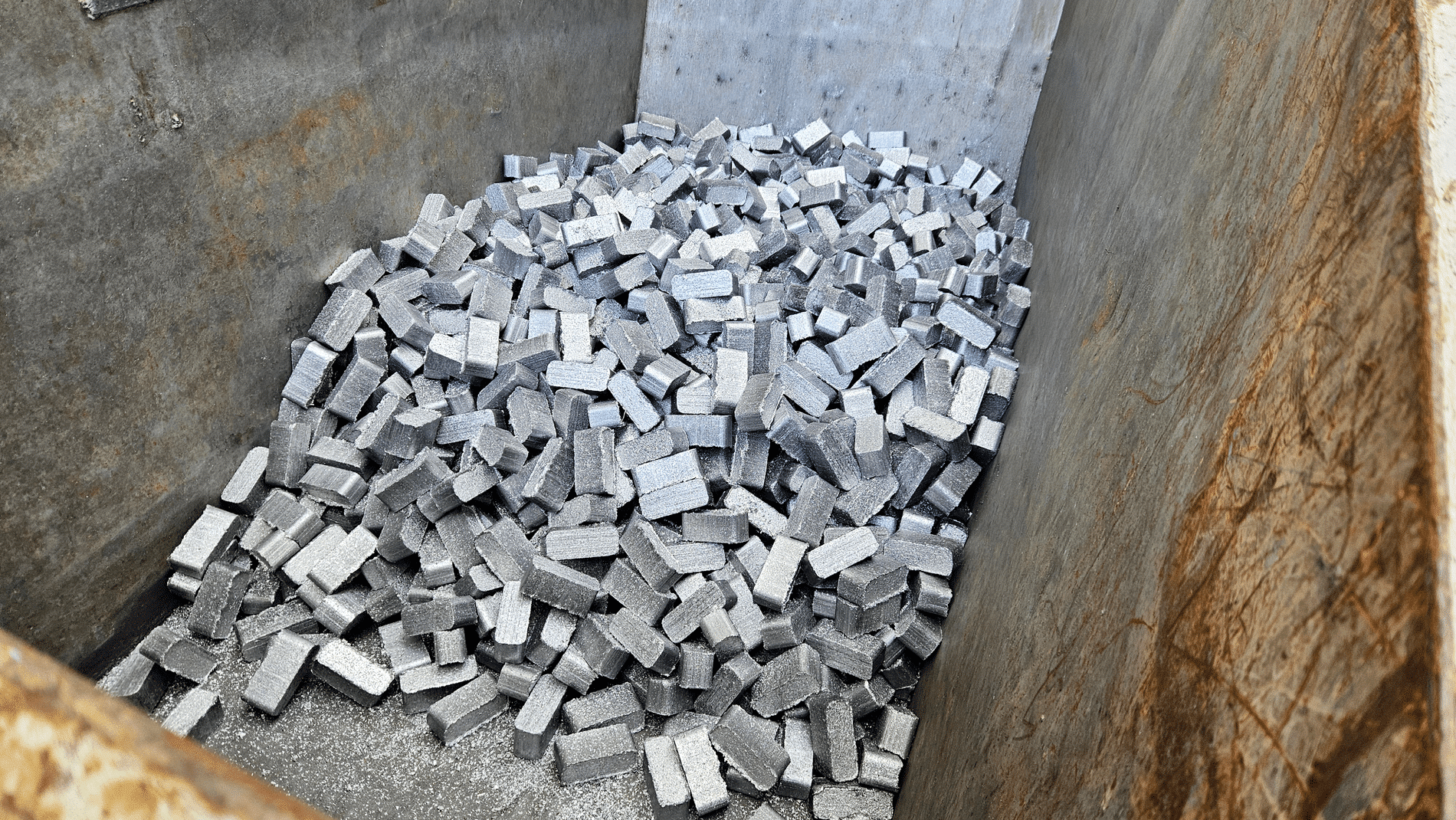 Louwers Mediagroep - Construction de façades