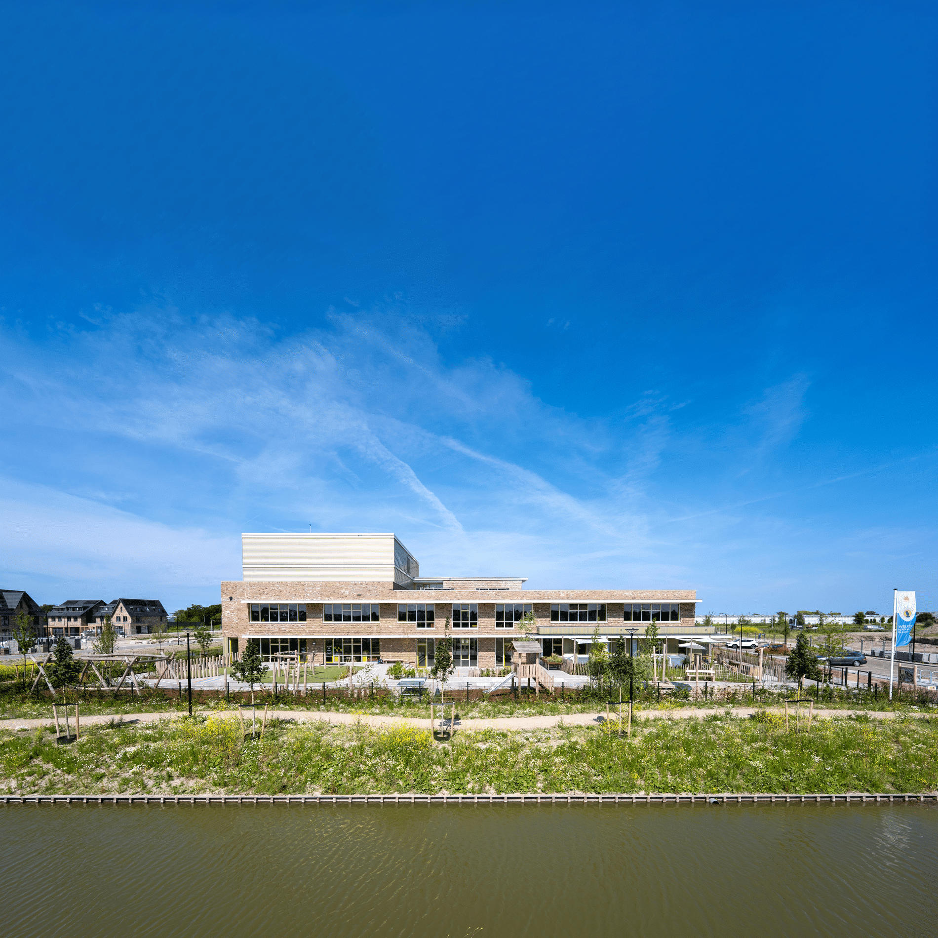 Karaktervolle kozijnen en doordachte toegangscontrole 1