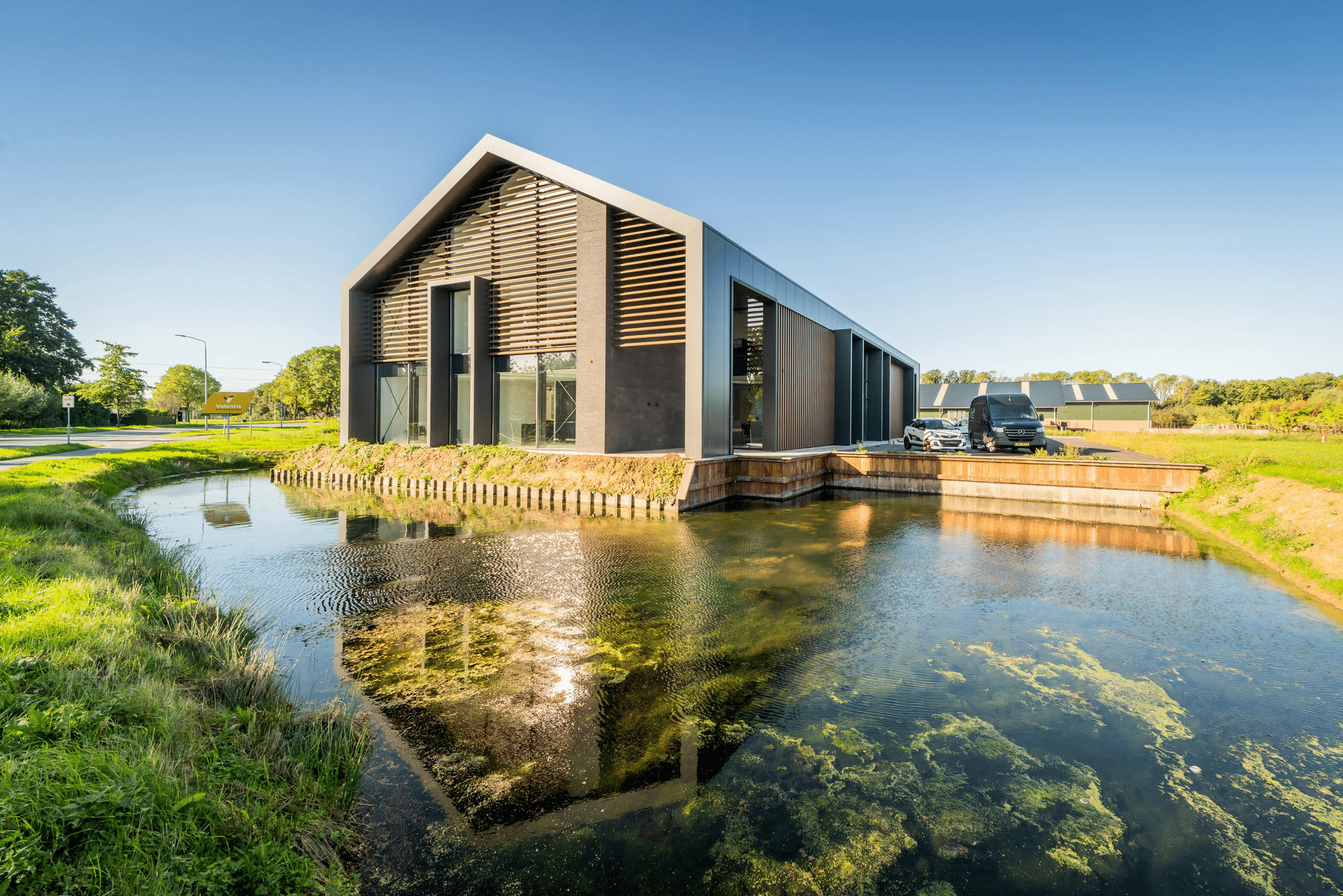 Tien jaar specialist in maatwerk met aluminium composiet 2