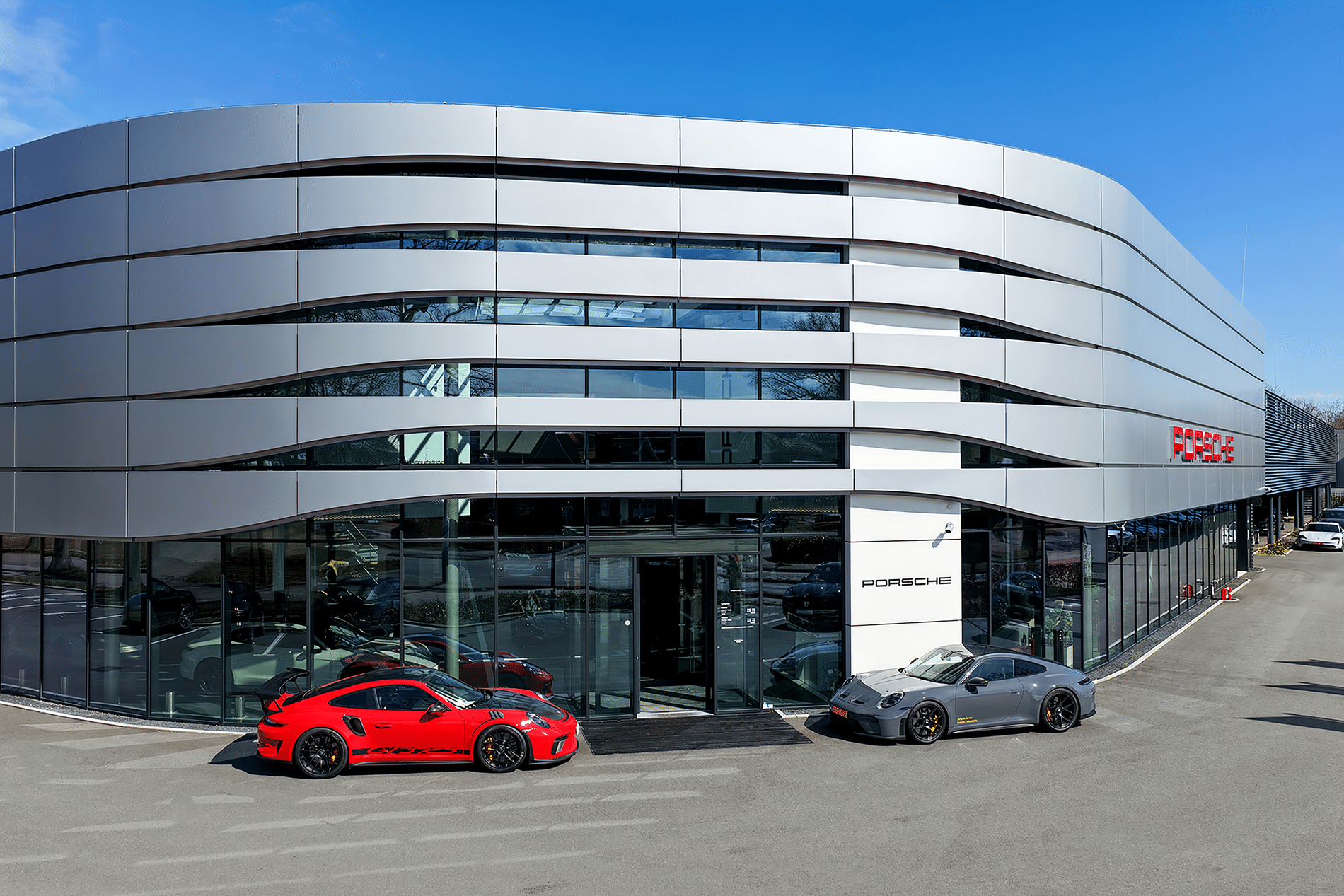 Tien jaar specialist in maatwerk met aluminium composiet 3