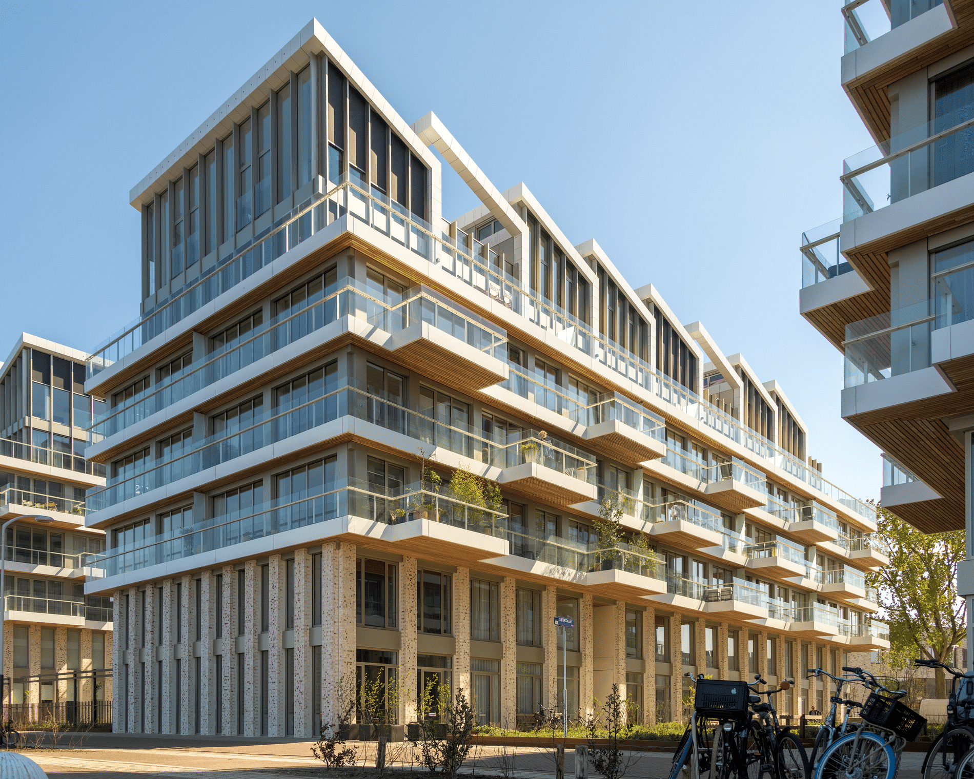 Tien jaar specialist in maatwerk met aluminium composiet 1